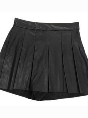 Shinestar Black Pleated Faux Leather Mini Skirt With Shorts | Womens Size Medium